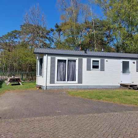 Ruim En Gezellig Chalet Voor 2 Personen Op De Veluwe Recreatiepark De Oude Driest Пюттен Екстер'єр фото
