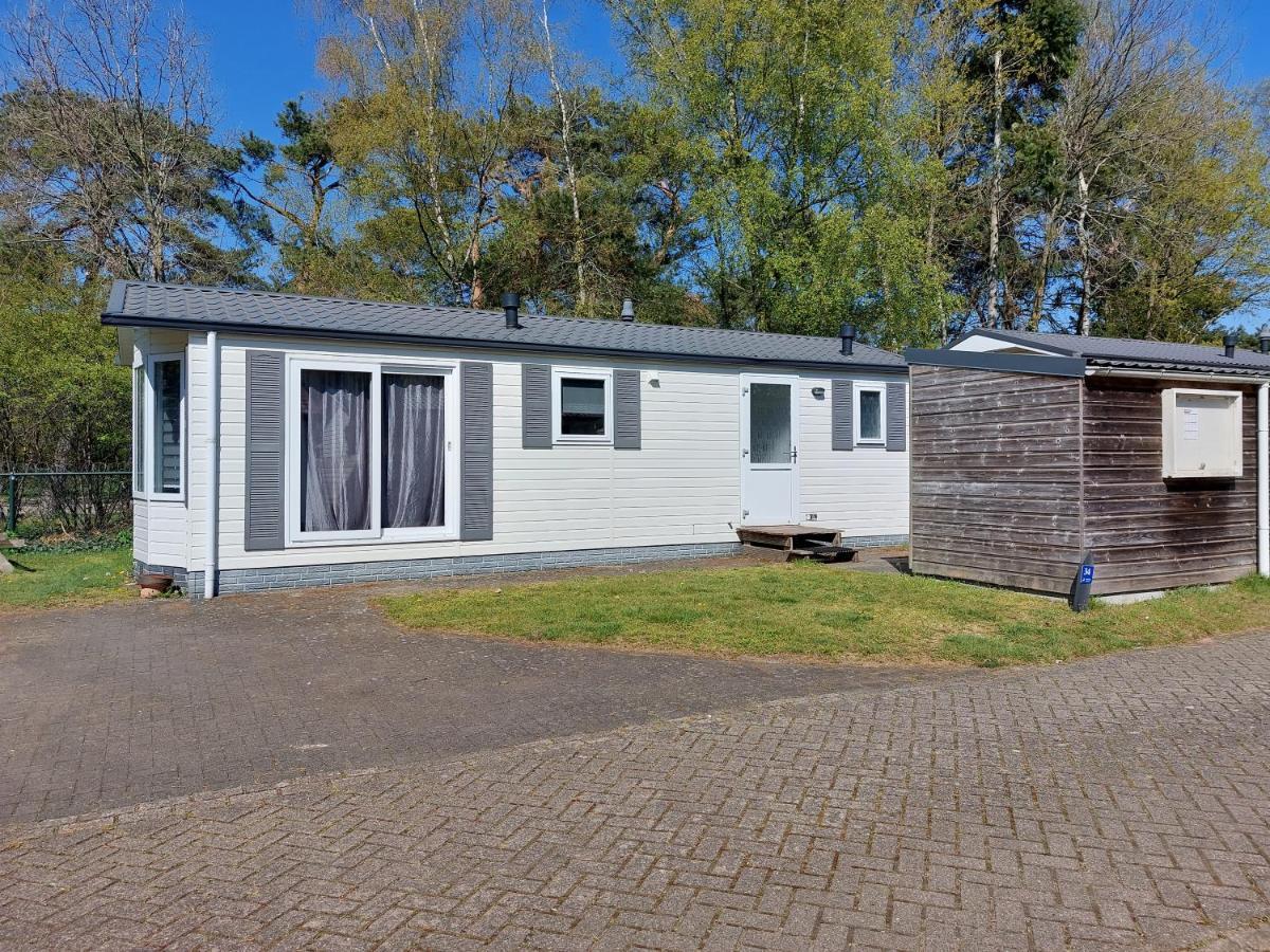 Ruim En Gezellig Chalet Voor 2 Personen Op De Veluwe Recreatiepark De Oude Driest Пюттен Екстер'єр фото