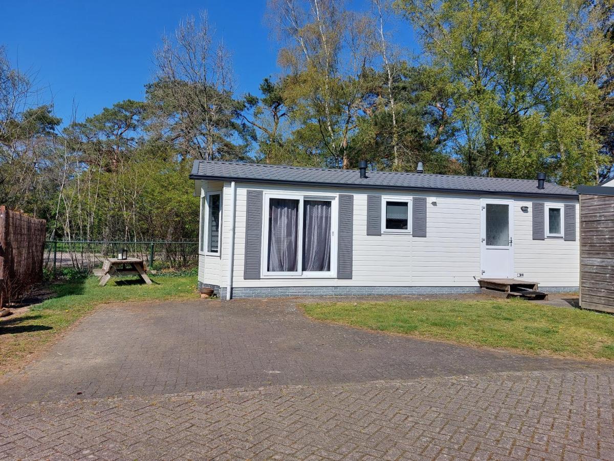 Ruim En Gezellig Chalet Voor 2 Personen Op De Veluwe Recreatiepark De Oude Driest Пюттен Екстер'єр фото
