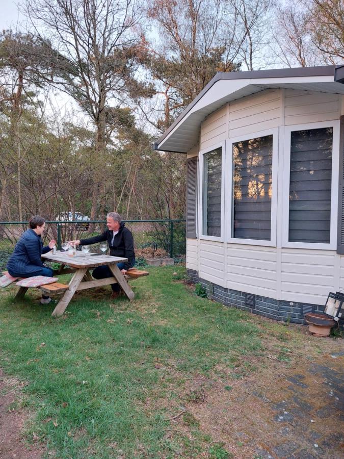 Ruim En Gezellig Chalet Voor 2 Personen Op De Veluwe Recreatiepark De Oude Driest Пюттен Екстер'єр фото
